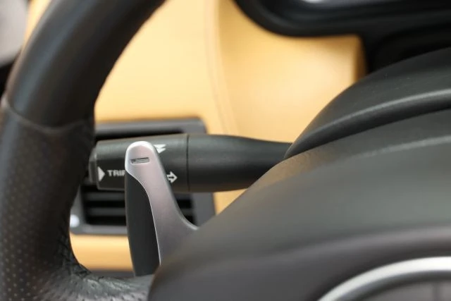 2012 Aston Martin V8 Vantage (2006-2017) - Image 27 of 31