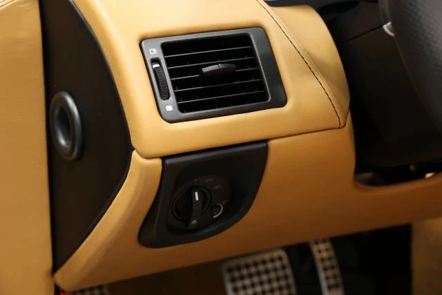 2012 Aston Martin V8 Vantage (2006-2017) - Image 20 of 21