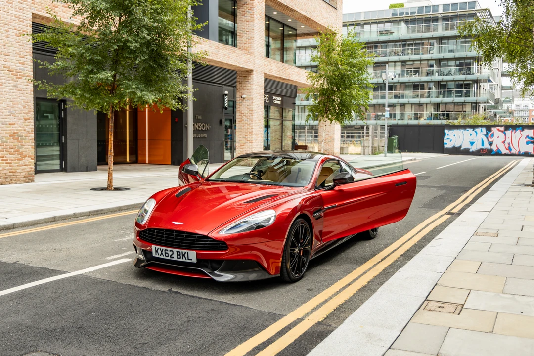 2012 Aston Martin Vanquish 2nd Gen - Image 14 of 31