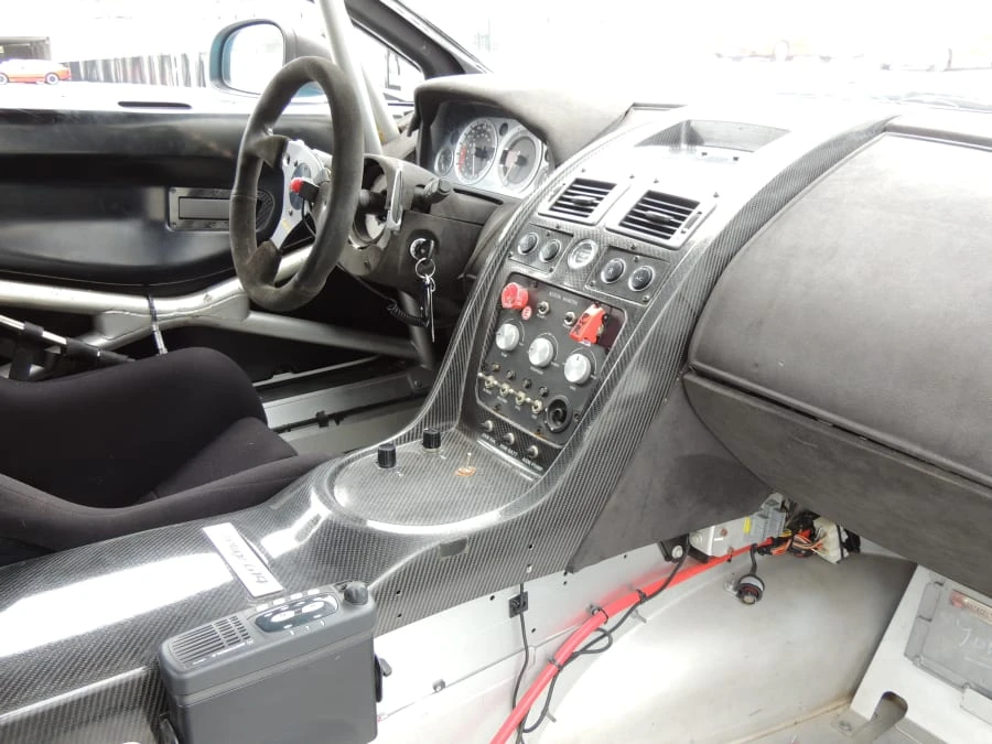 2012 Aston Martin V8 Vantage (2006-2017) - Image 4 of 12