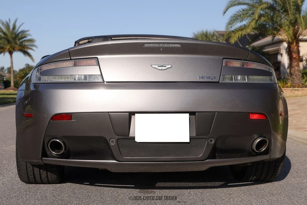 2012 Aston Martin V8 Vantage (2006-2017) - Image 7 of 12