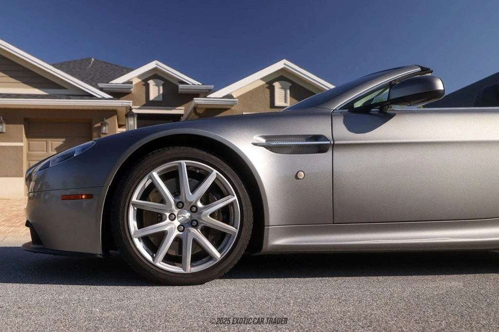 2012 Aston Martin V8 Vantage (2006-2017) - Image 4 of 12