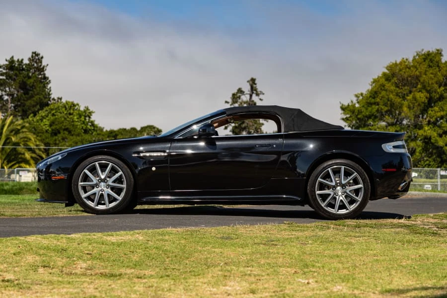 2012 Aston Martin V8 Vantage (2006-2017) - Image 2 of 20