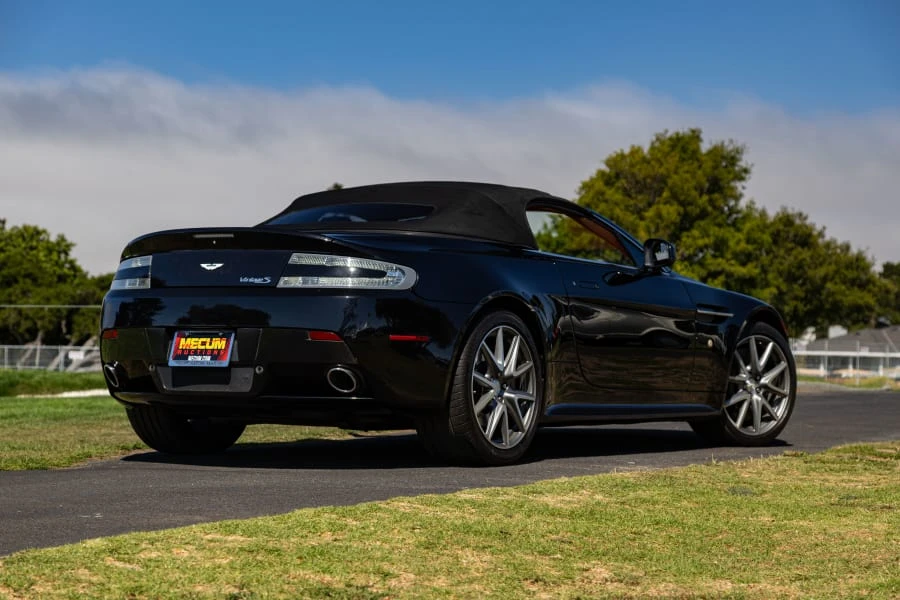 2012 Aston Martin V8 Vantage (2006-2017) - Image 3 of 20