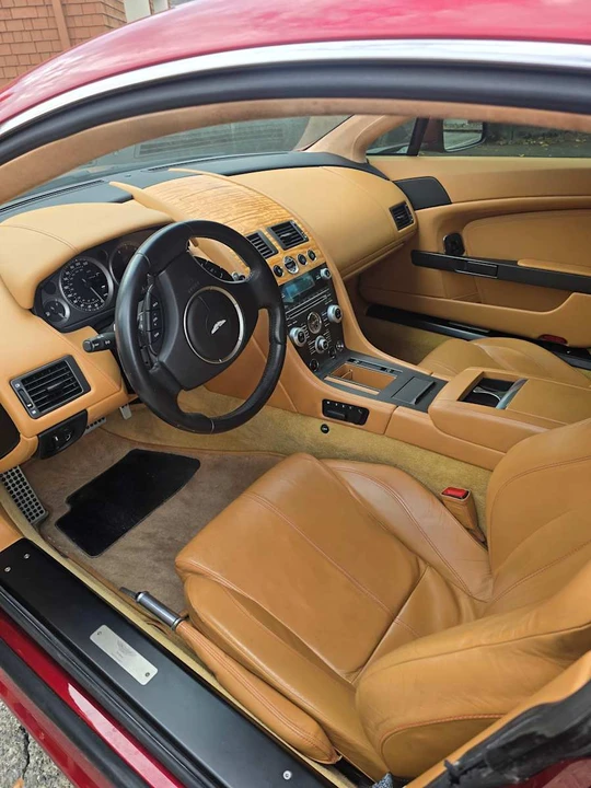 2012 Aston Martin Vantage - Image 5 of 7