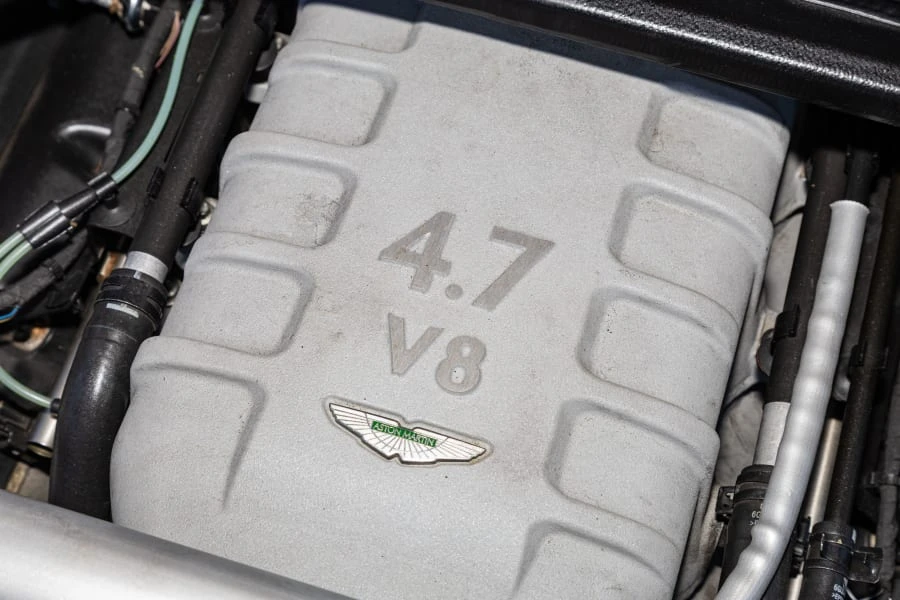 2012 Aston Martin Vantage - Image 25 of 27