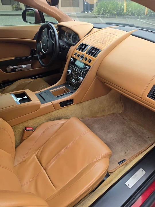 2012 Aston Martin Vantage - Image 6 of 7