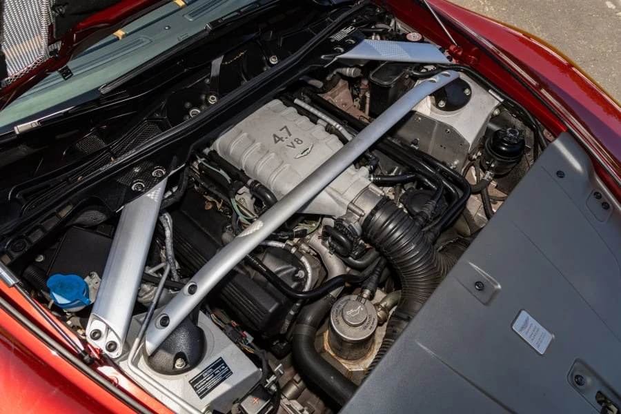 2012 Aston Martin Vantage - Image 22 of 27