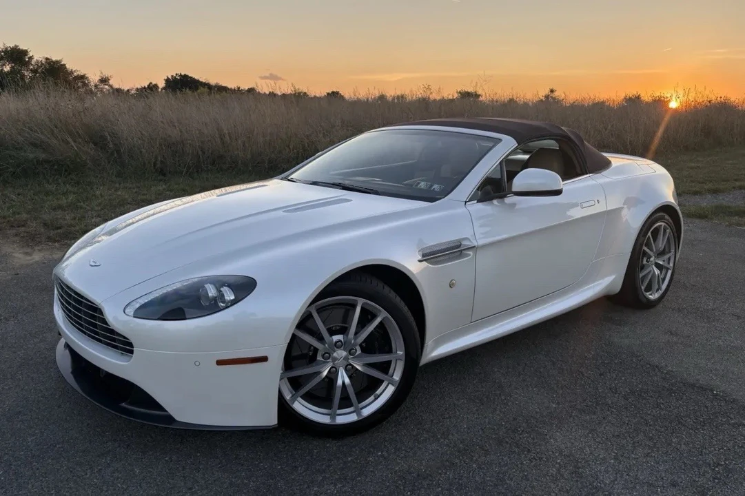2012 Aston Martin V8 Vantage (2006-2017) - Image 14 of 21