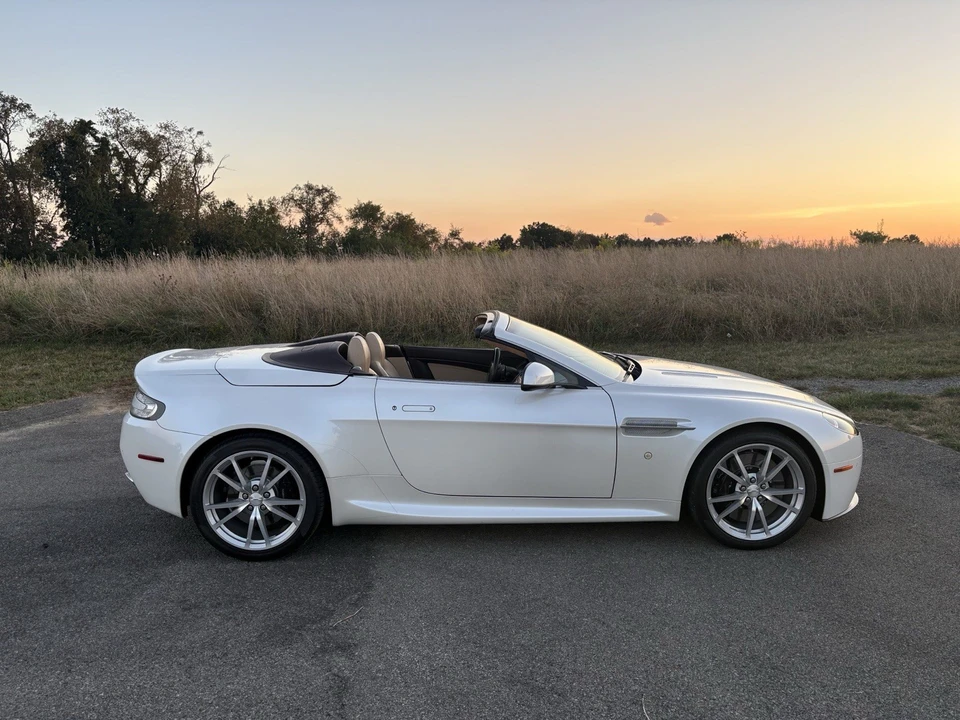 2012 Aston Martin V8 Vantage (2006-2017) - Image 9 of 21