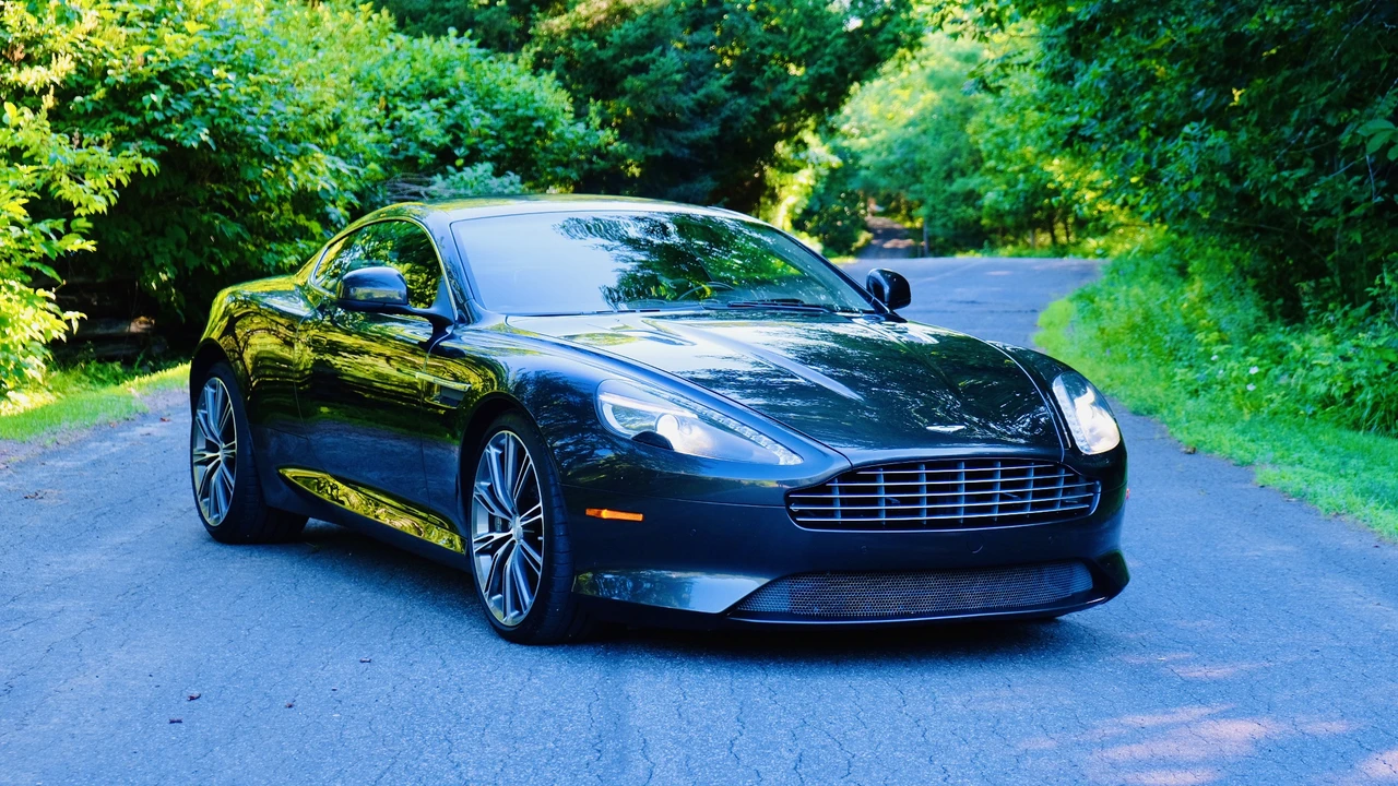 2012 Aston Martin Virage (2011-2012) - Image 12 of 31