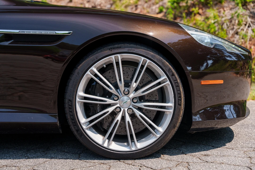 2012 Aston Martin Virage (2011-2012) - Image 27 of 31
