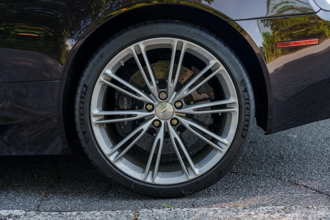 2012 Aston Martin Virage (2011-2012) - Image 25 of 31