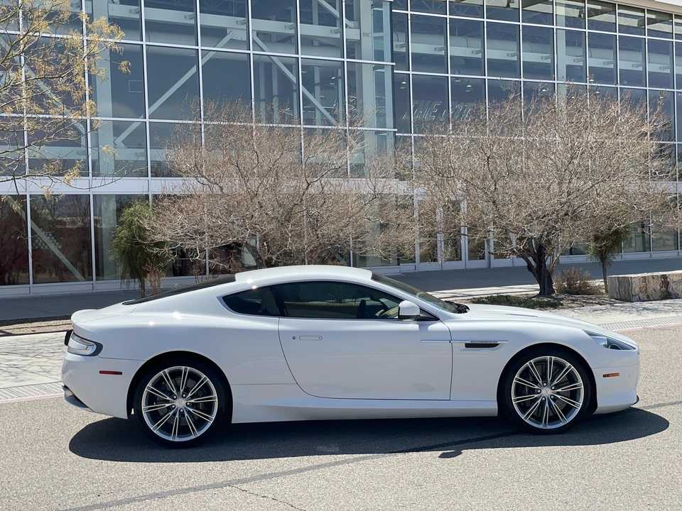 2012 Aston Martin Virage (2011-2012) - Image 24 of 31