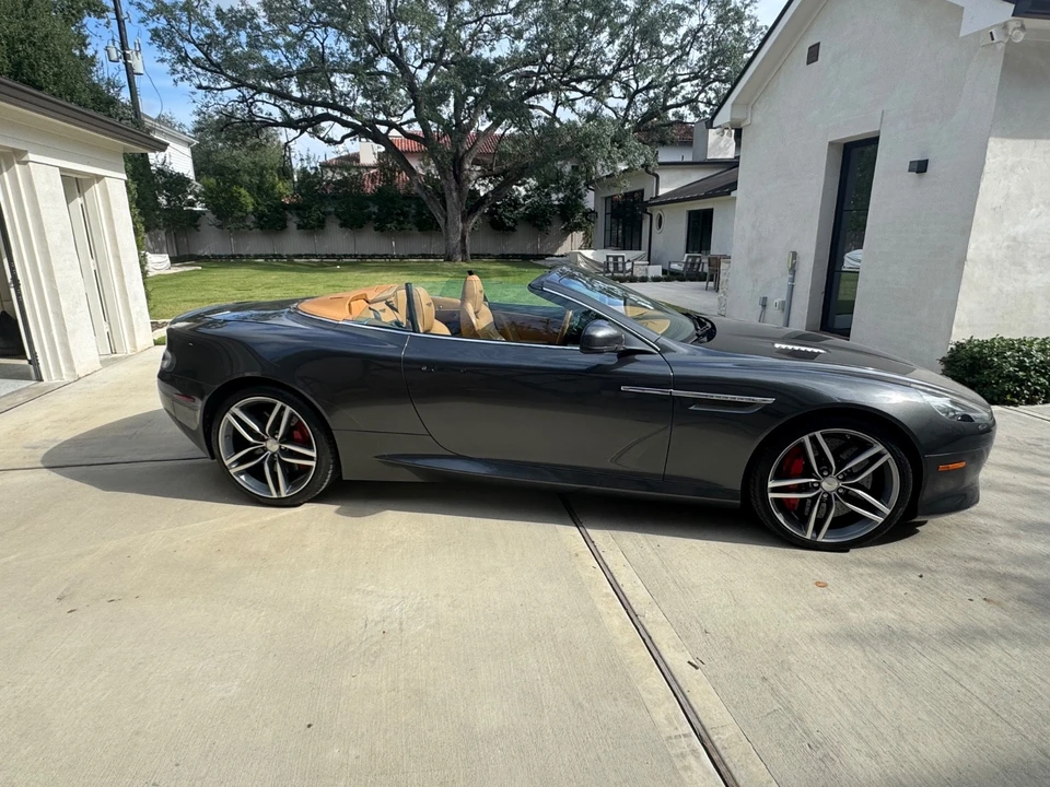 2012 Aston Martin Virage (2011-2012) - Image 2 of 12