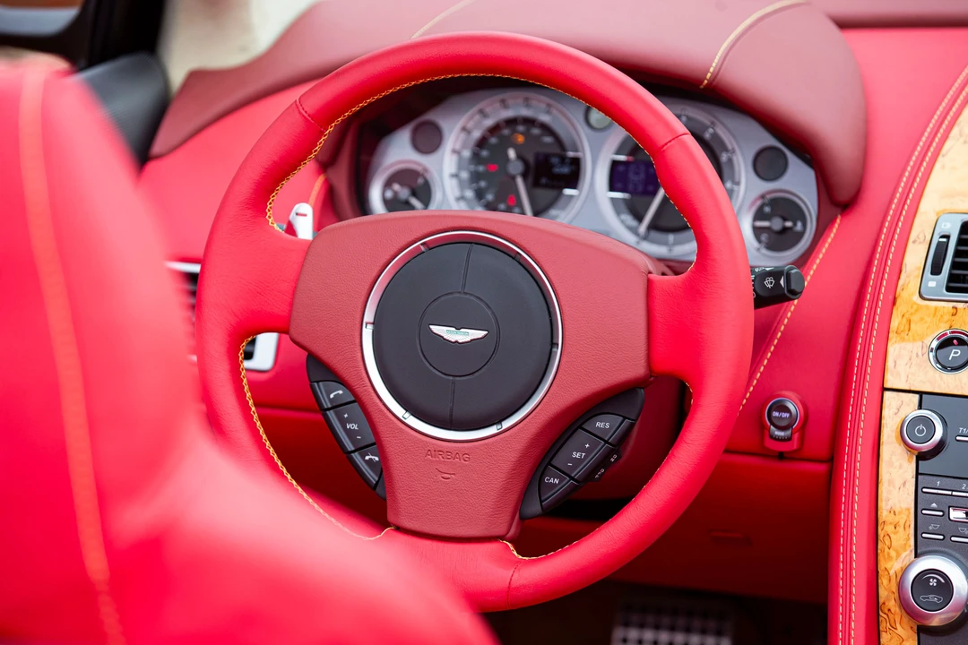 2012 Aston Martin Virage (2011-2012) - Image 16 of 31