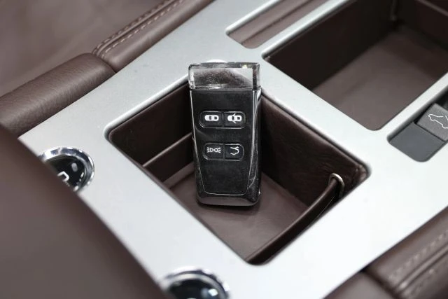 2012 Aston Martin Virage (2011-2012) - Image 7 of 12