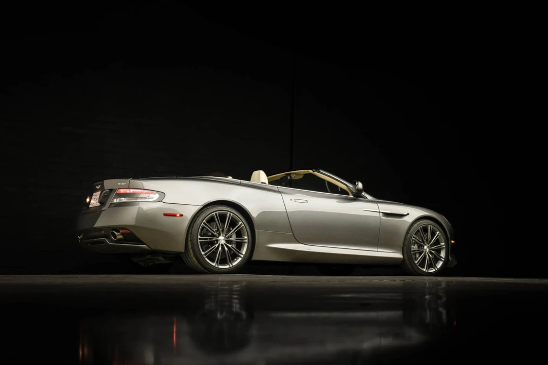 2012 Aston Martin Virage (2011-2012) - Image 19 of 31