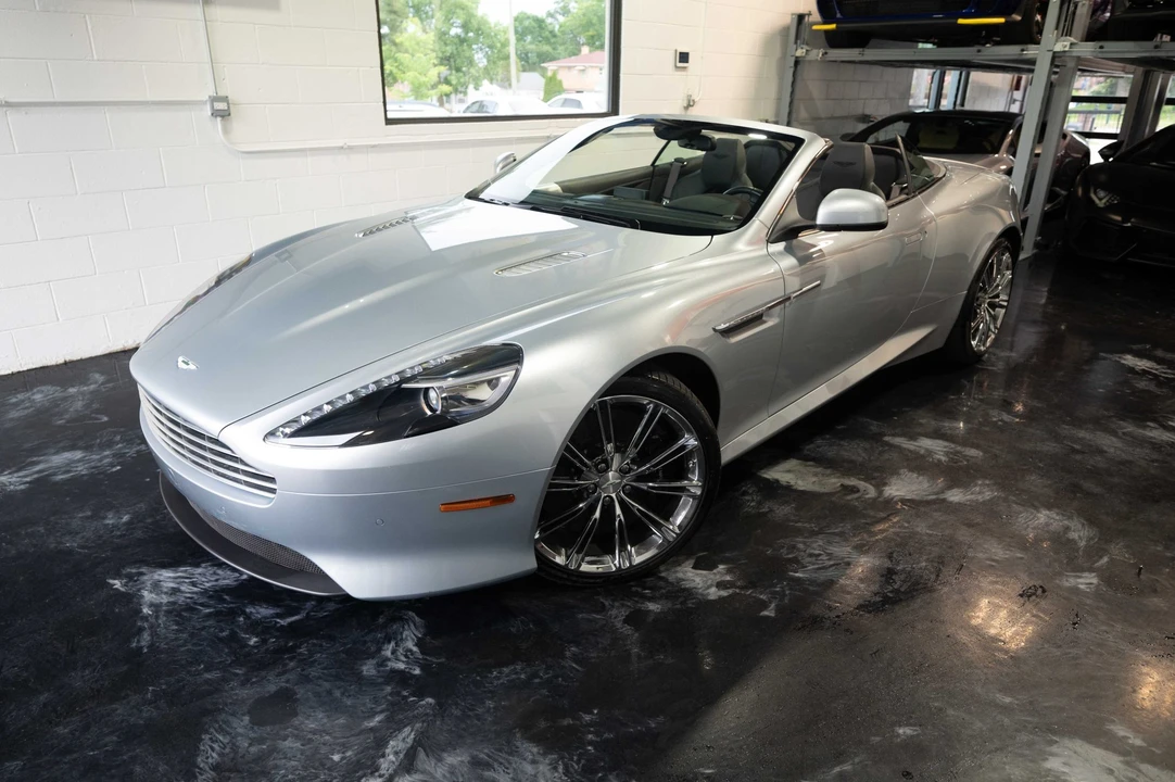 2012 Aston Martin Virage (2011-2012) - Image 2 of 31