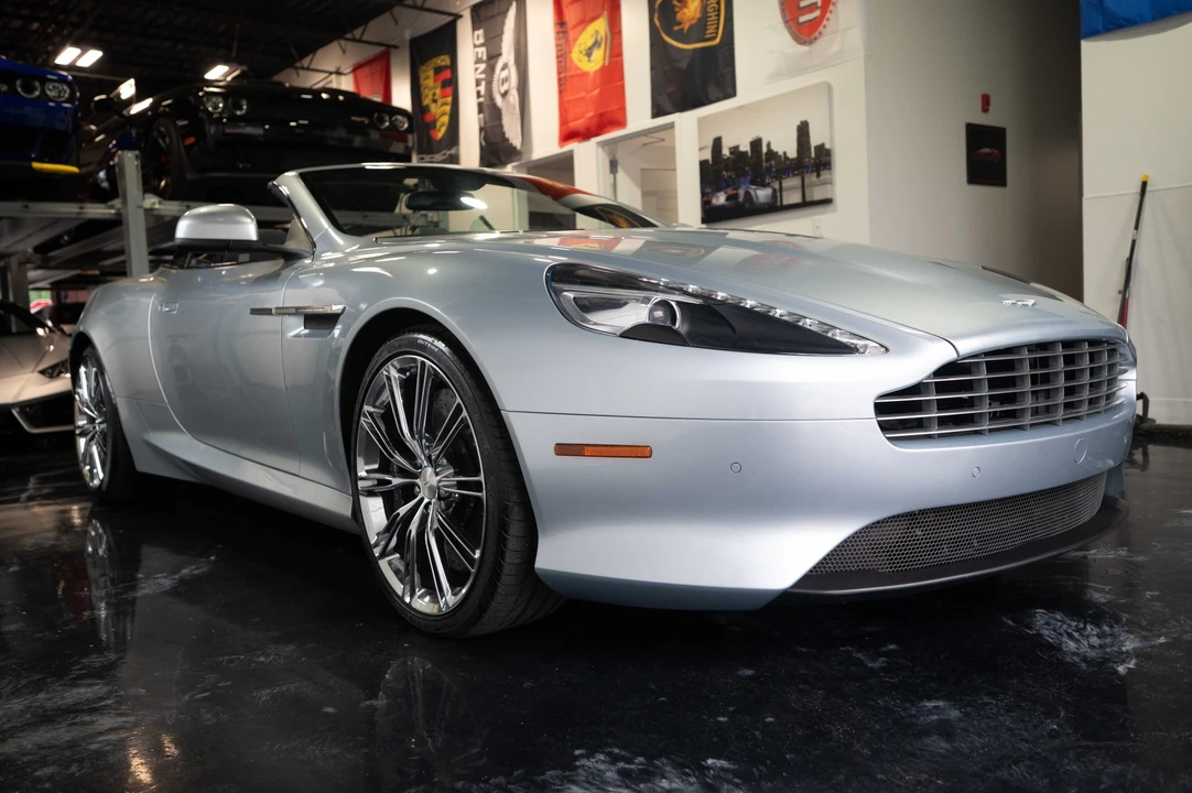 2012 Aston Martin Virage (2011-2012) - Image 13 of 31
