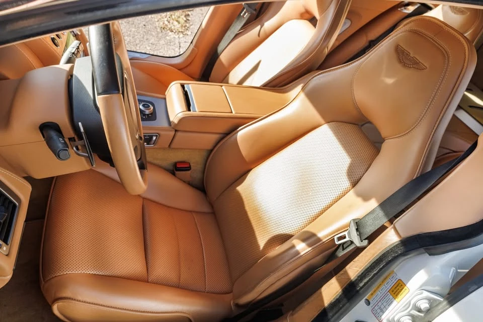 2012 Aston Martin Rapide - Image 11 of 19