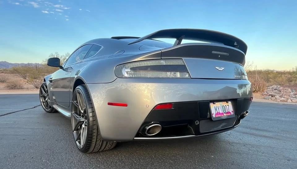 2012 Aston Martin Vantage - Image 10 of 19