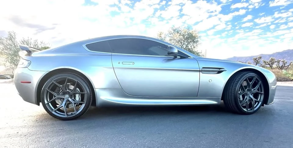 2012 Aston Martin Vantage - Image 14 of 19