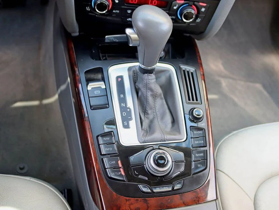 2012 Audi B8 A4 - Image 16 of 20