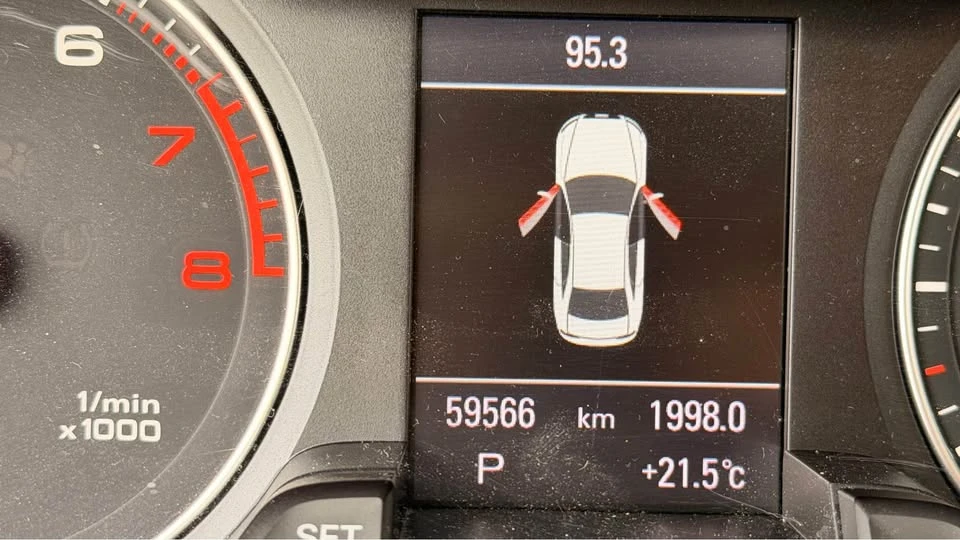 2012 Audi B8 A4 - Image 11 of 16
