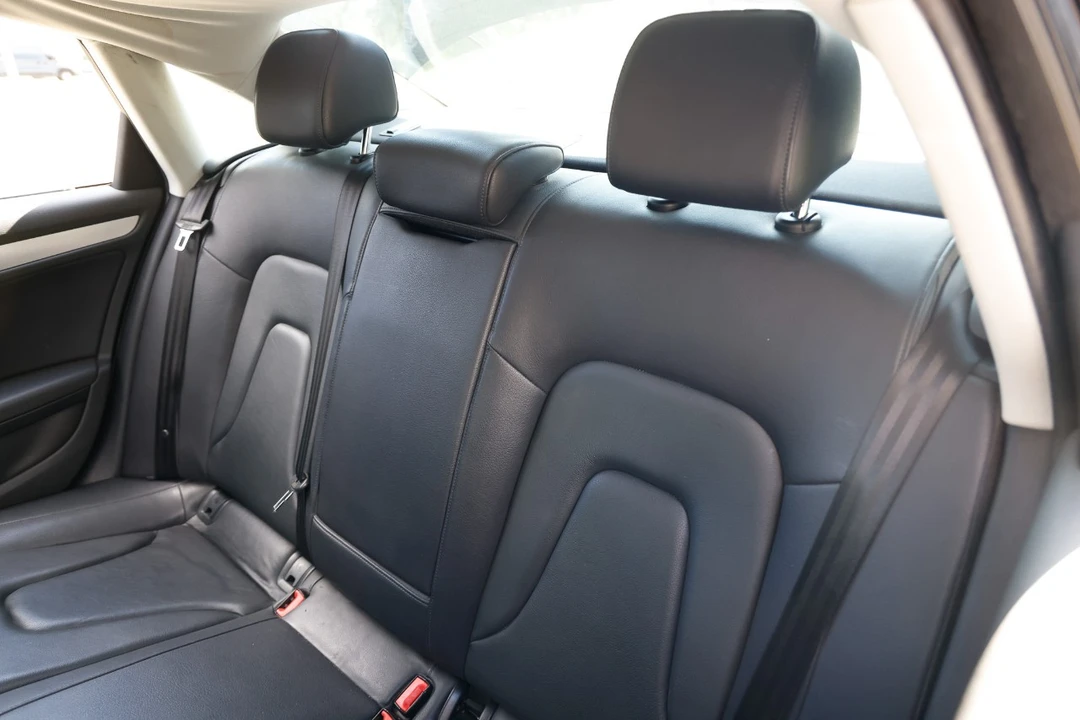 2012 Audi B8 A4 - Image 8 of 12