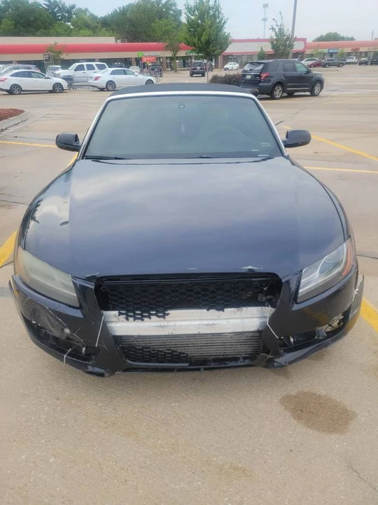 2012 Audi - Image 3 of 10