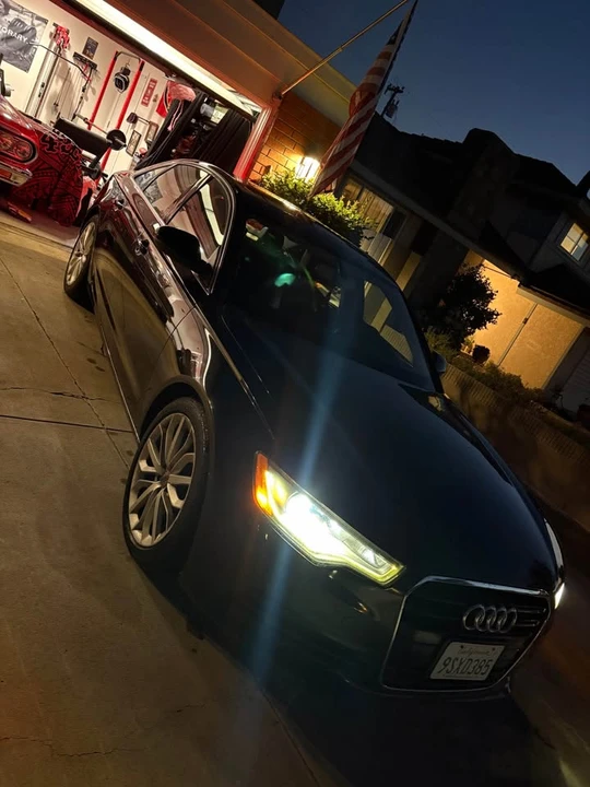 2012 Audi C7 A6 - Image 2 of 11