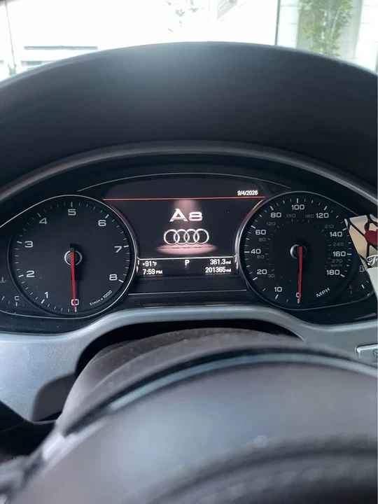2012 Audi D4 A8 - Image 6 of 11