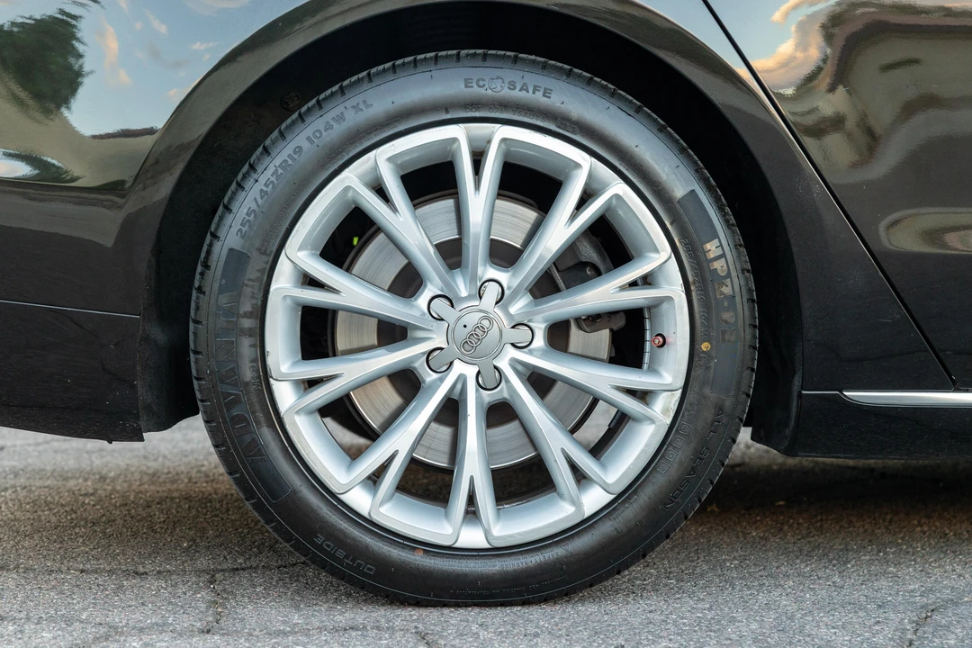 2012 Audi D4 A8 - Image 26 of 31