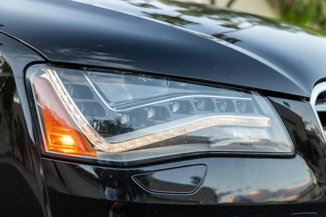 2012 Audi D4 A8 - Image 10 of 31