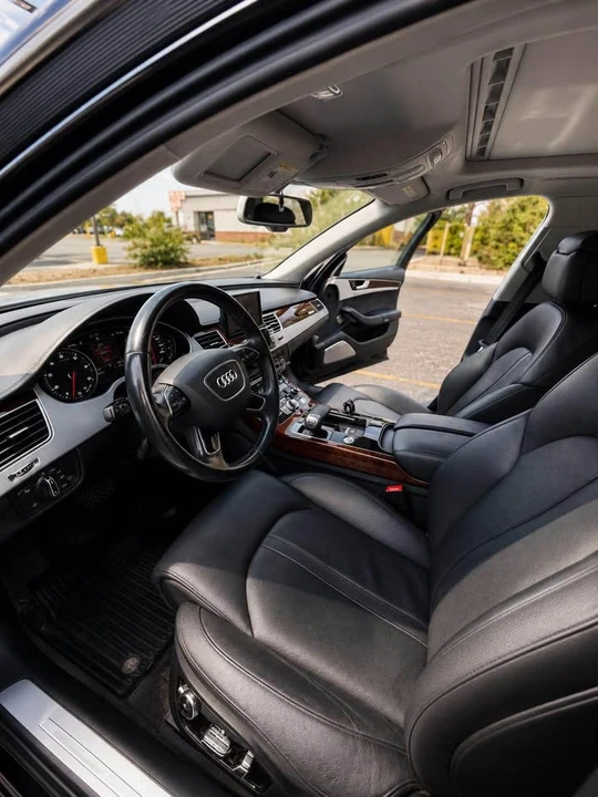 2012 Audi D4 A8 - Image 4 of 5