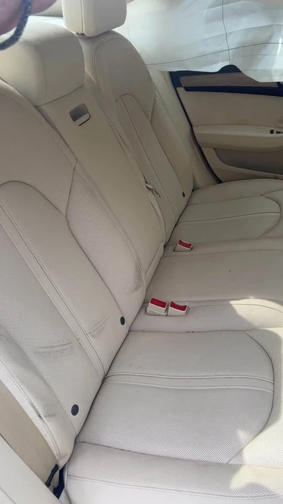 2012 Audi D4 A8 - Image 5 of 11