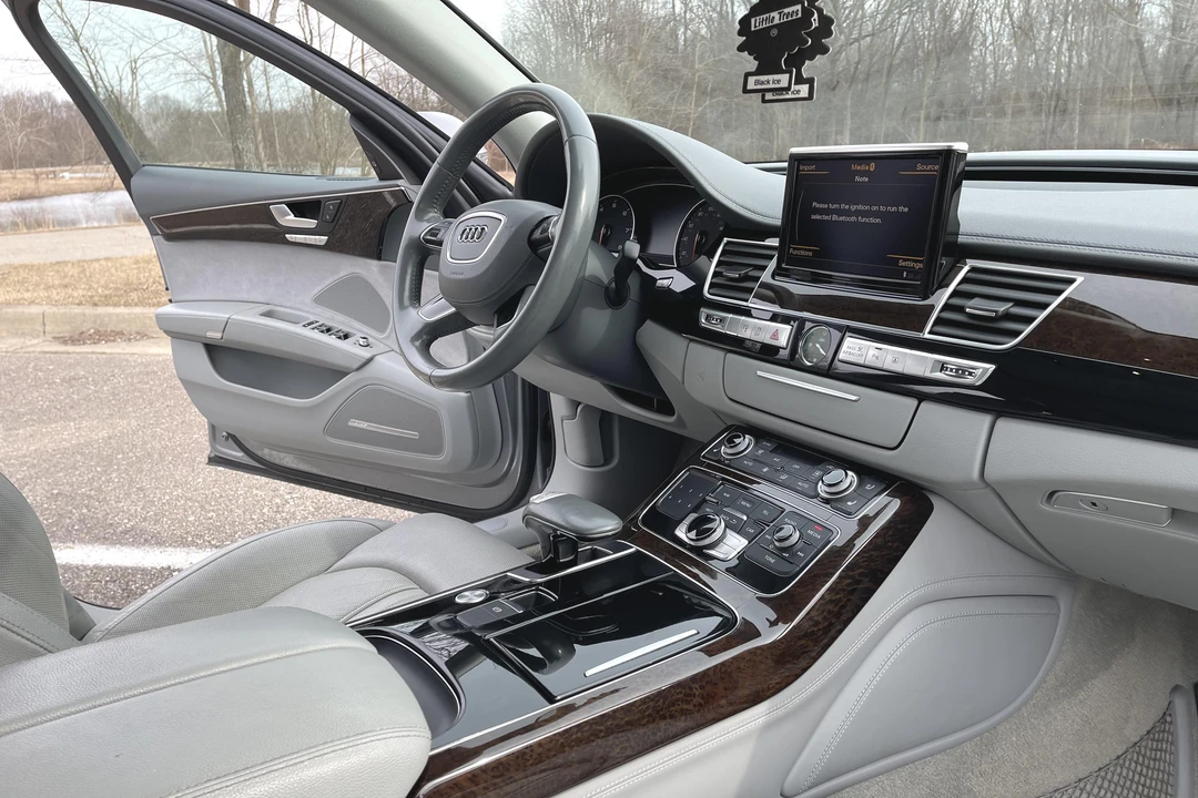 2012 Audi D4 A8 - Image 25 of 31