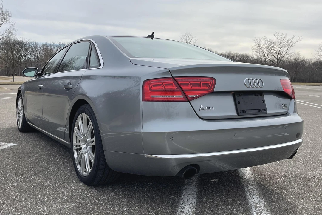 2012 Audi D4 A8 - Image 4 of 31