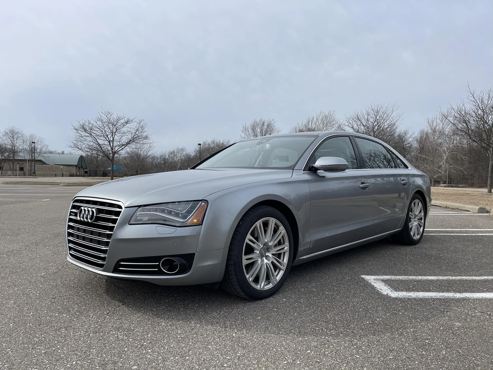 2012 Audi D4 A8 - Image 8 of 31