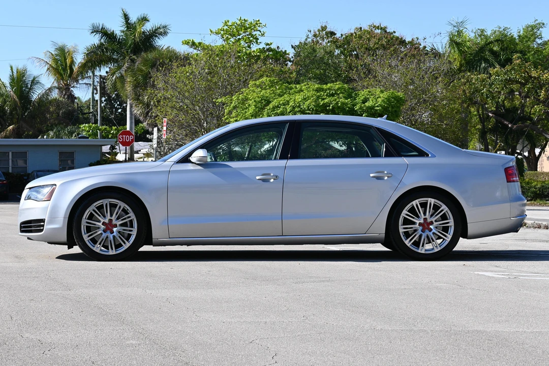 2012 Audi D4 A8 - Image 3 of 31