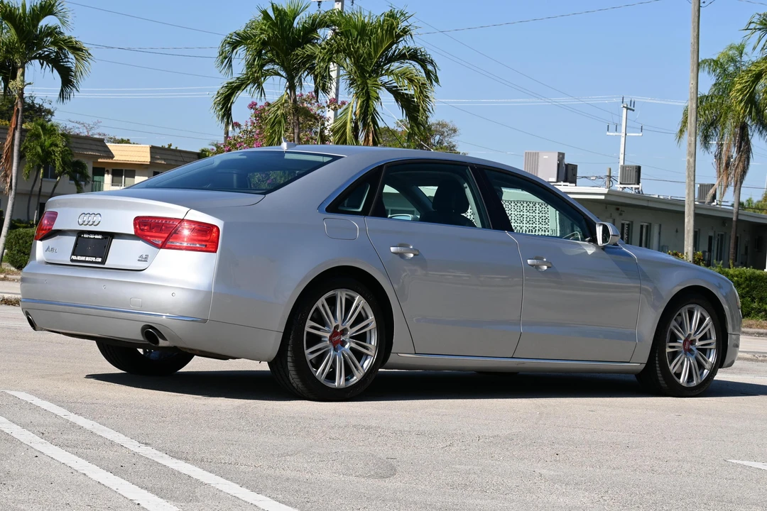 2012 Audi D4 A8 - Image 4 of 31