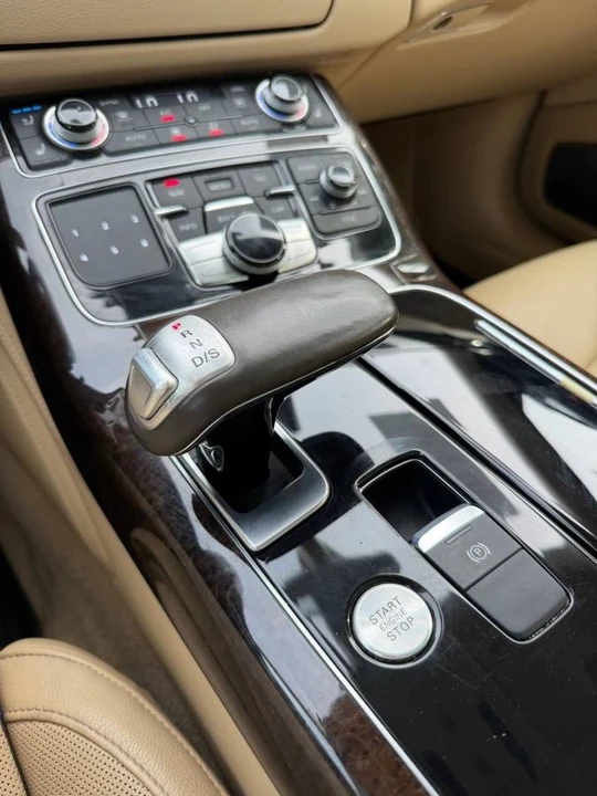 2012 Audi D4 A8 - Image 20 of 20