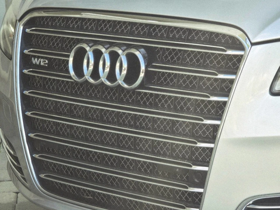 2012 Audi D4 A8 - Image 3 of 21