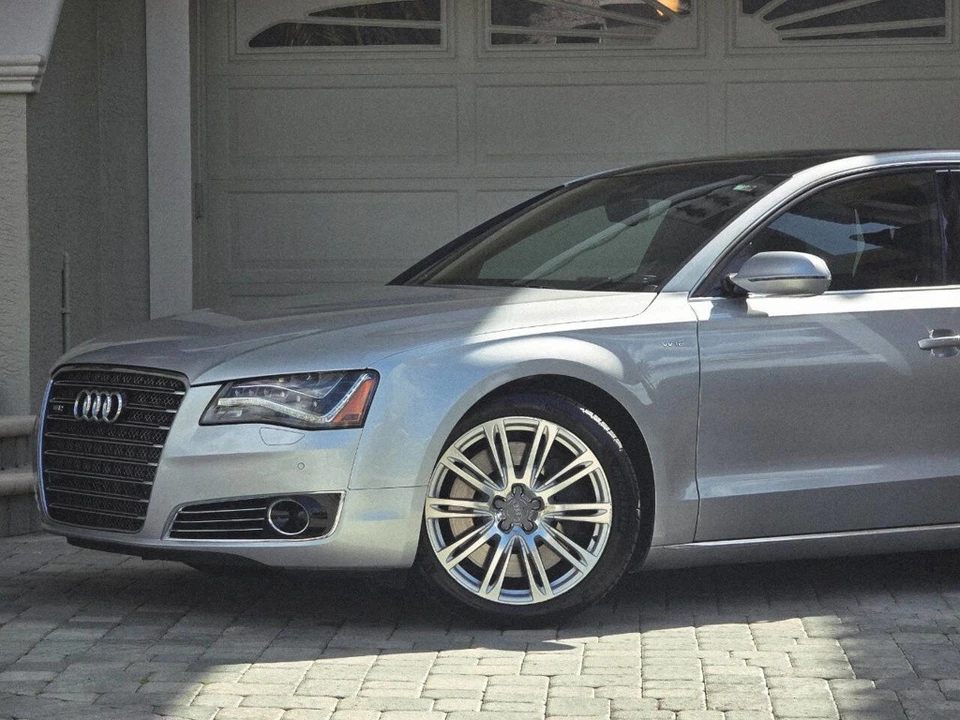 2012 Audi D4 A8 - Image 2 of 21