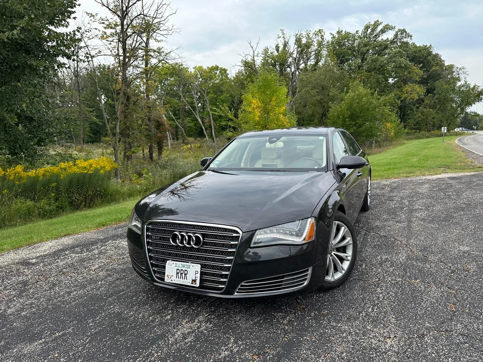 2012 Audi D4 A8 - Image 10 of 31