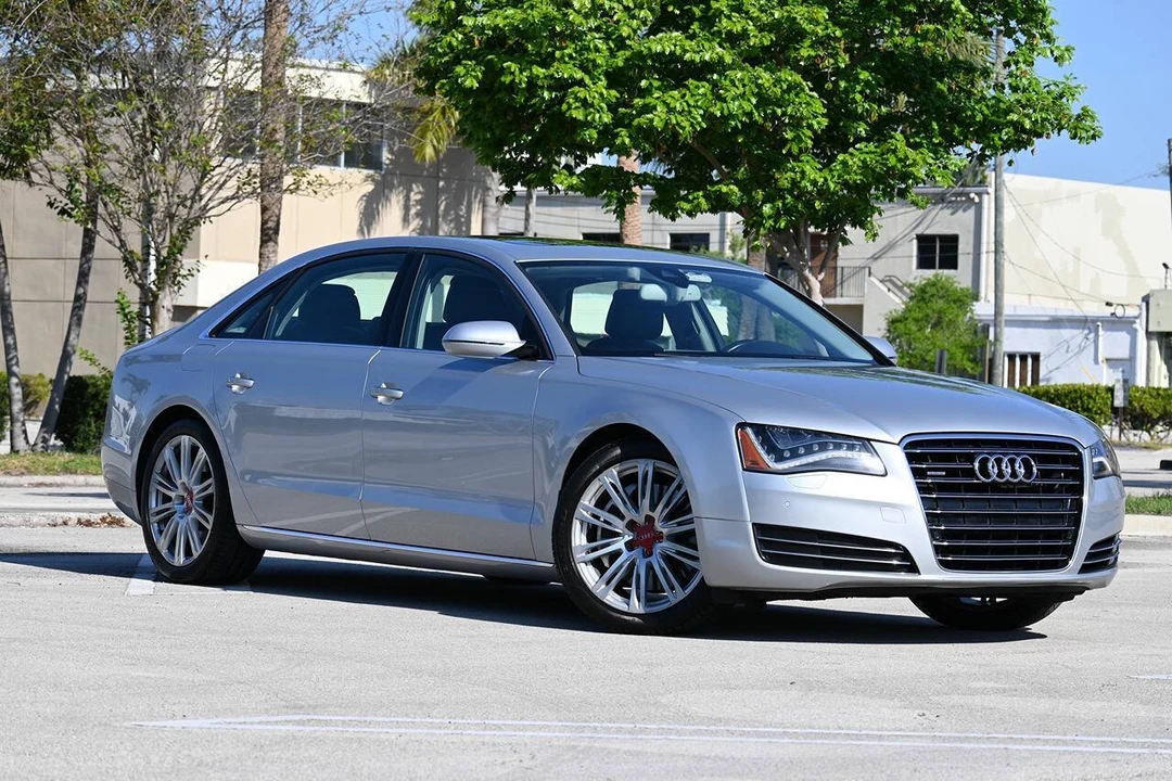 2012 Audi D4 A8 - Image 2 of 31