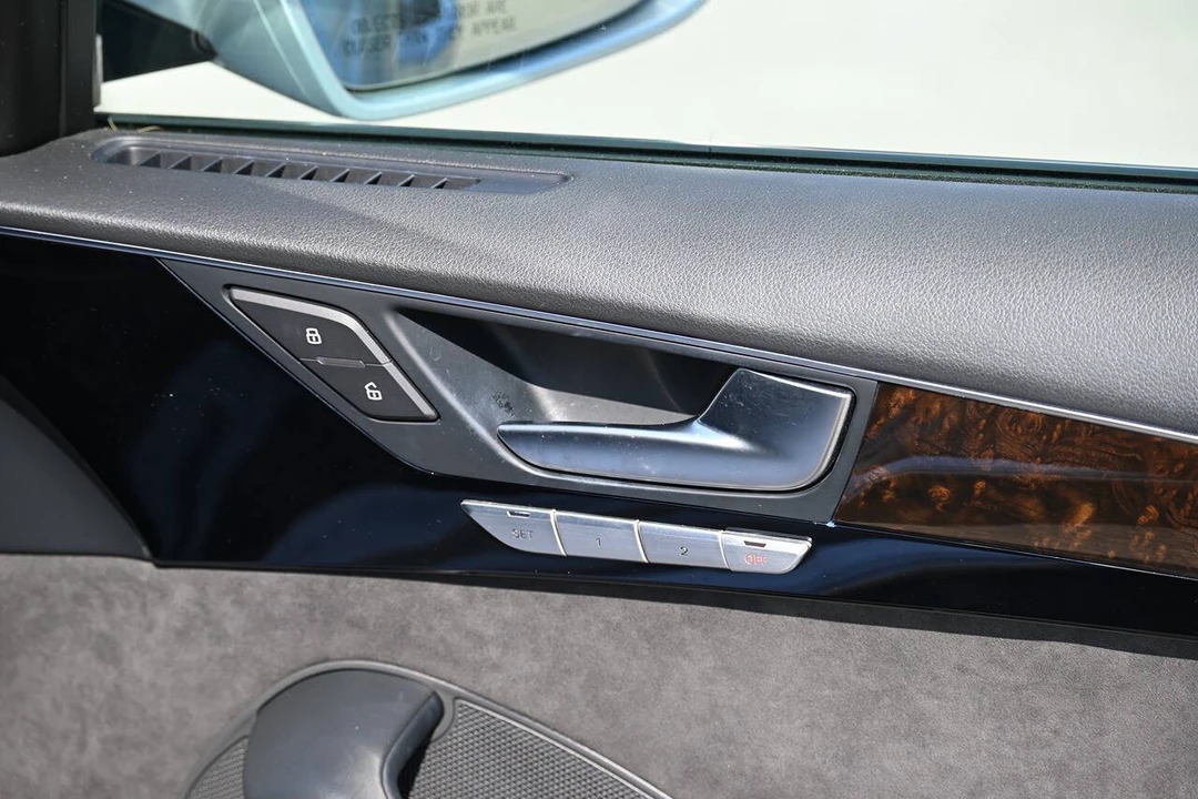 2012 Audi D4 A8 - Image 14 of 31