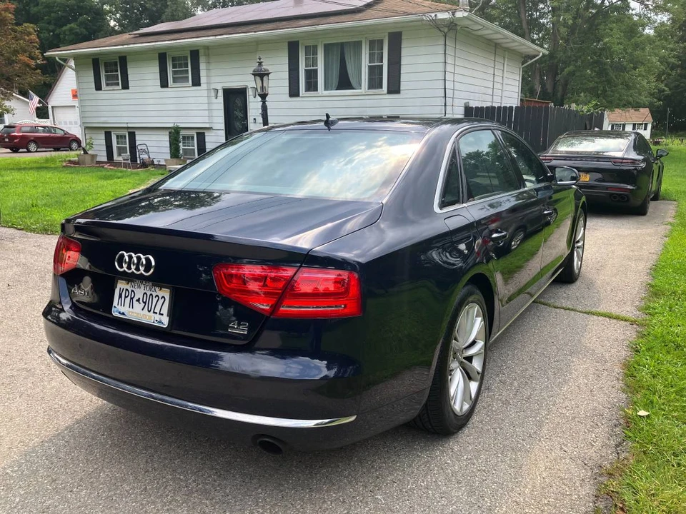 2012 Audi D4 A8 - Image 4 of 16