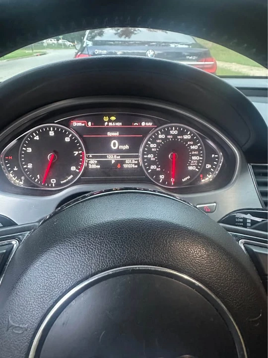 2012 Audi D4 A8 - Image 10 of 15